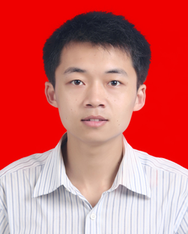 红底2寸覃总.jpg